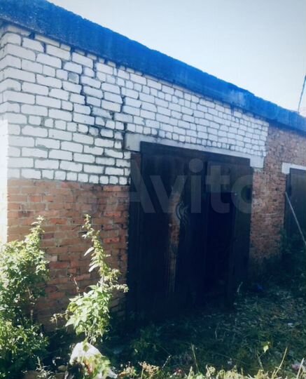 Гараж, > 30 м²