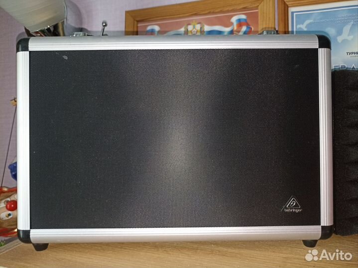 Микрофон behringer b1