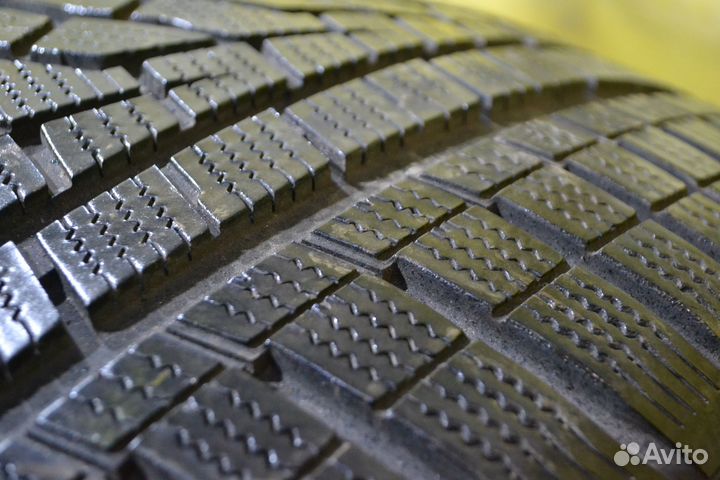 Hankook Winter I'Cept Evo2 W320 245/50 R18