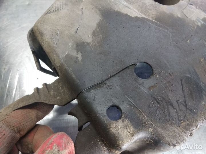 Пыльник рычага задний Mercedes-Benz S-Class W222