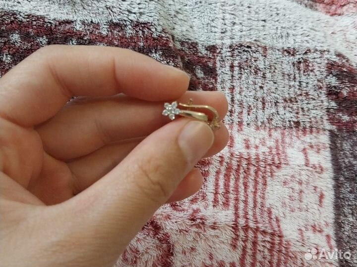 Новые золотые серьги