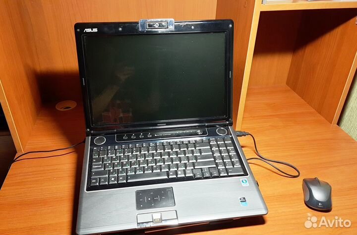 Ноутбук asus продам