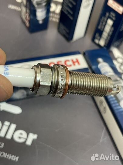 Свечи зажигания 0241140537 Bosch