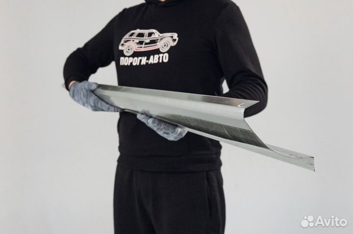 Chevrolet Niva ремонтный правый порог