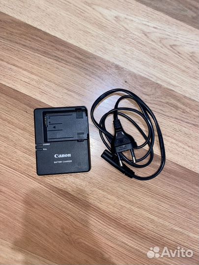 Зеркальный фотоаппарат canon eos 550d