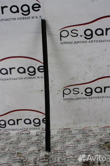 Уплотнитель стекла двери передней левой Opel Astr