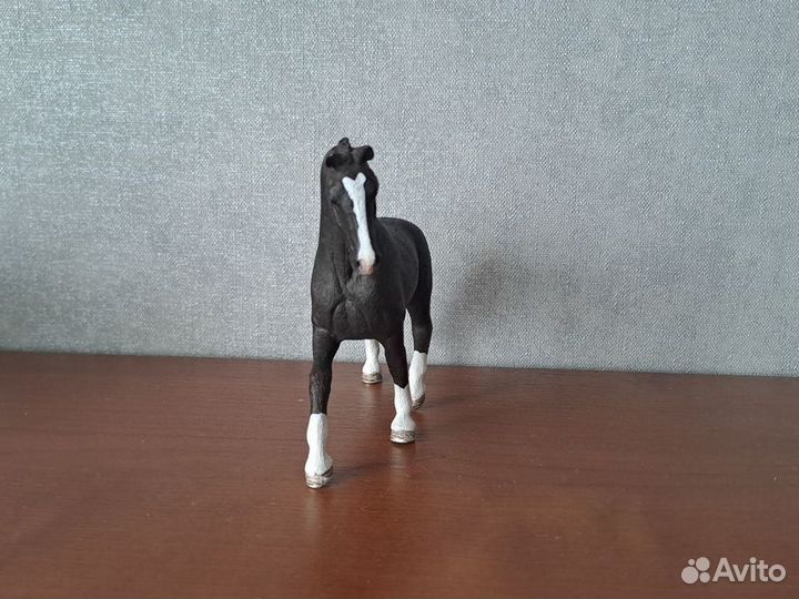 Фигурки лошадей Schleich