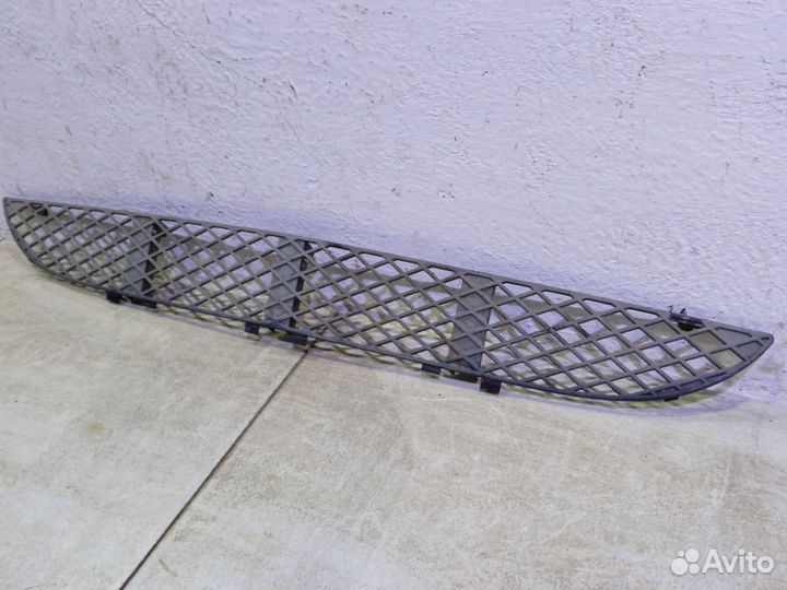 Решетка бампера Мерседес