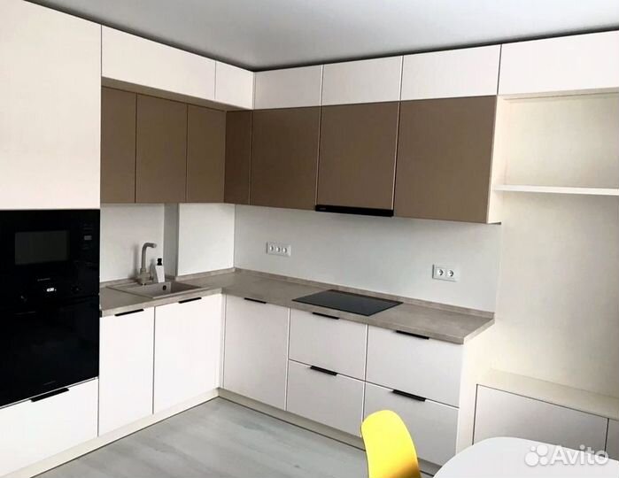 Кухня в потолок на заказ