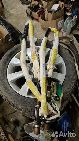 Боковая подушка безопасности Solaris 2011