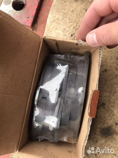 Комплект новых колодок toyota avensis t250