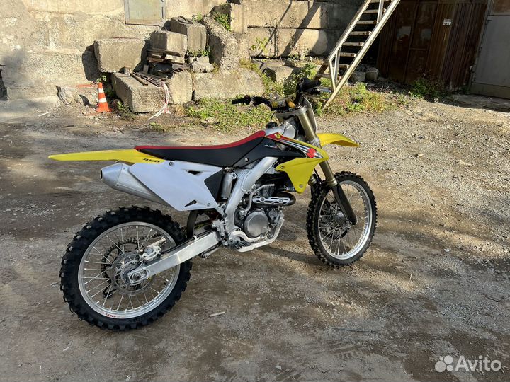 Кроссовый мотоцикл Suzuki RM-Z 450