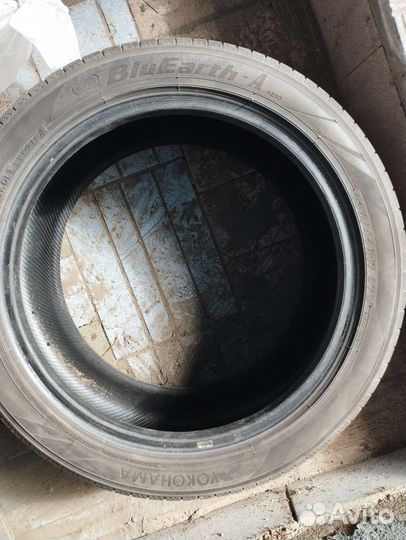 Yokohama BluEarth-A 235/45 R17 93W