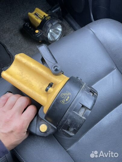 Фонарь-прожектор (поисковый)