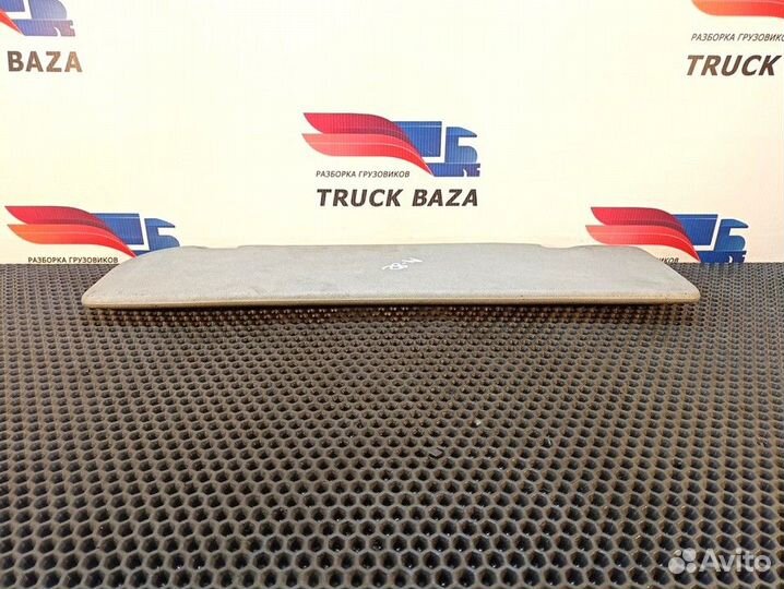 85637016004 Козырек солнцезащитный правый