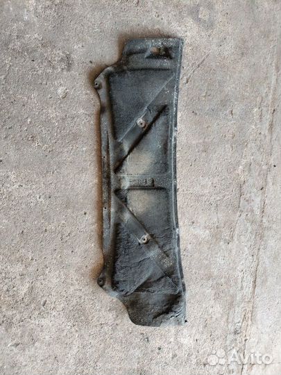 Обшивка капота Mercedes Vito W639 2.1D 2007