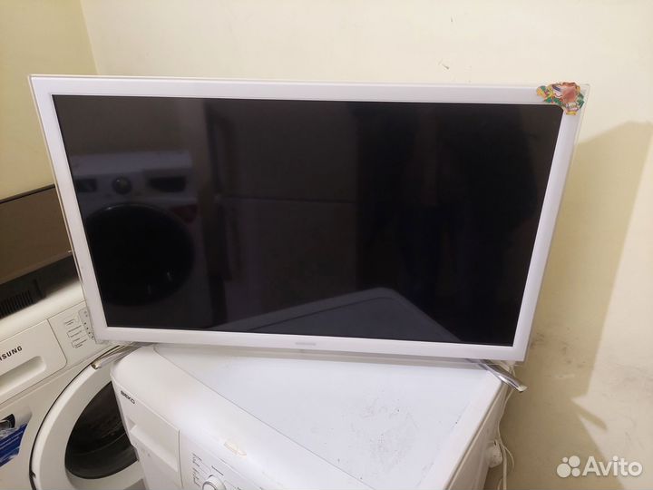 Телевизор Samsung SMART tv 32