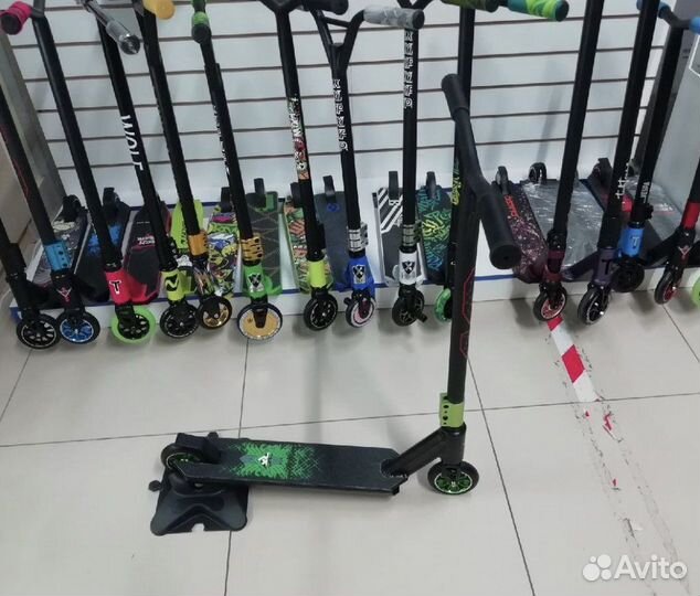 Самокат Трюковой Maxi Зеленый