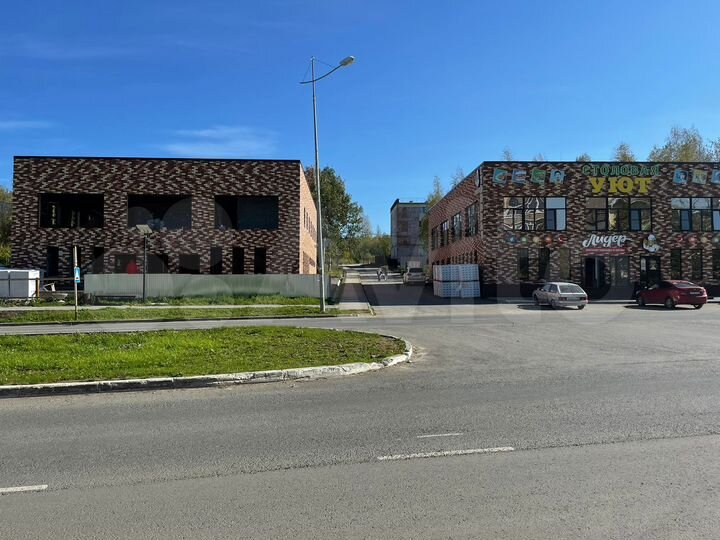 Свободного назначения, 400 м²