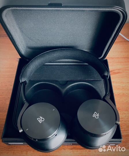 Bang & Olufsen H95 (Black)