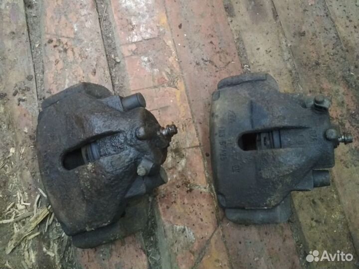 Передние суппорта Opel Vectra B