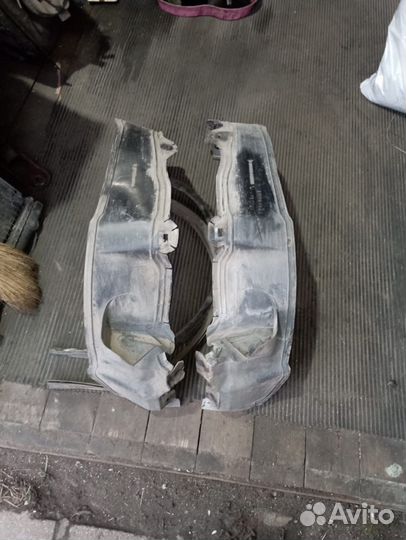 Подкрылки мерседес 190