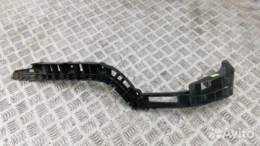 Крепление бампера переднее volkswagen passat B7 (8