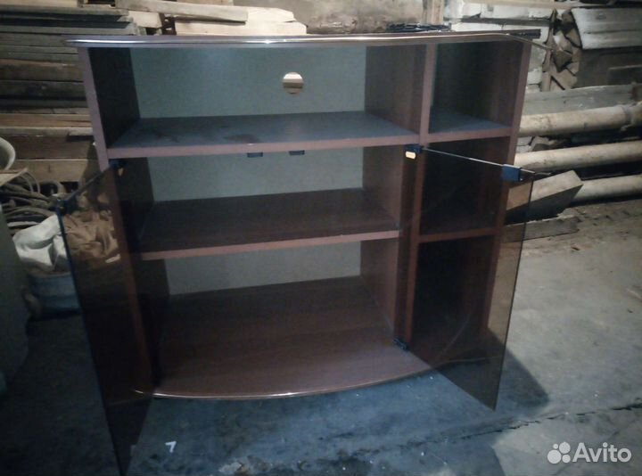 Тумба под телевизор