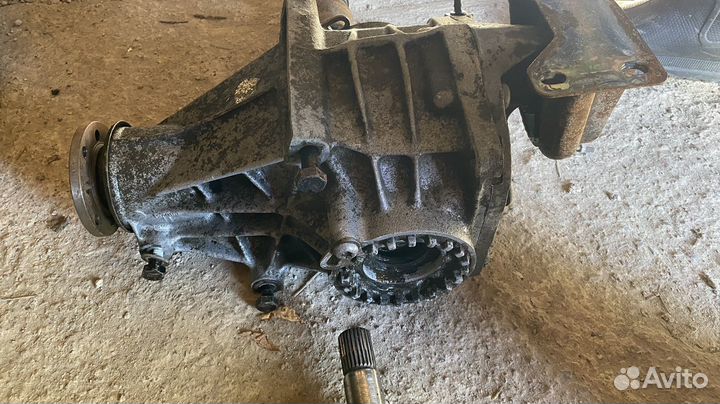 Редуктор с полуосями Ford Scorpio