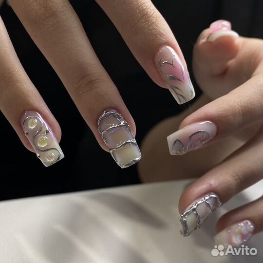 Маникюр, сложный дизайн и наращивание
