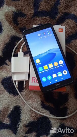 Мобильный телефон