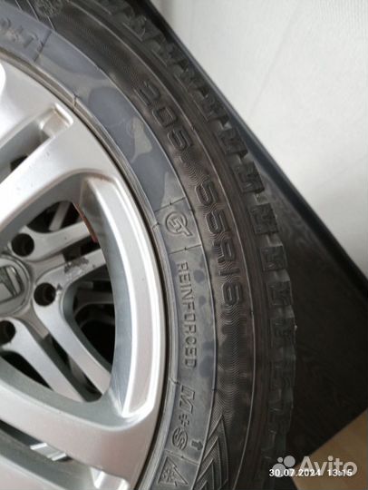 Maxxis premitra ICE nords 205/55/R16