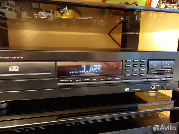 Проигрывать CD Philips