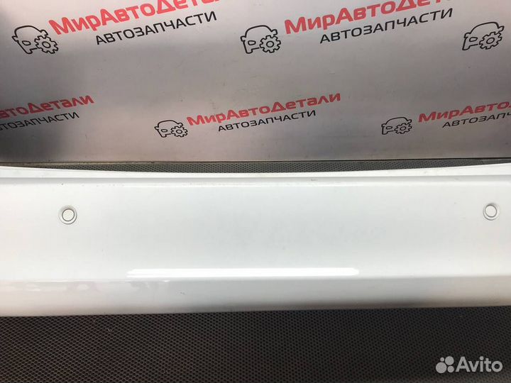 Бампер задний Chrysler Pacifica 2 2017 68306454AB