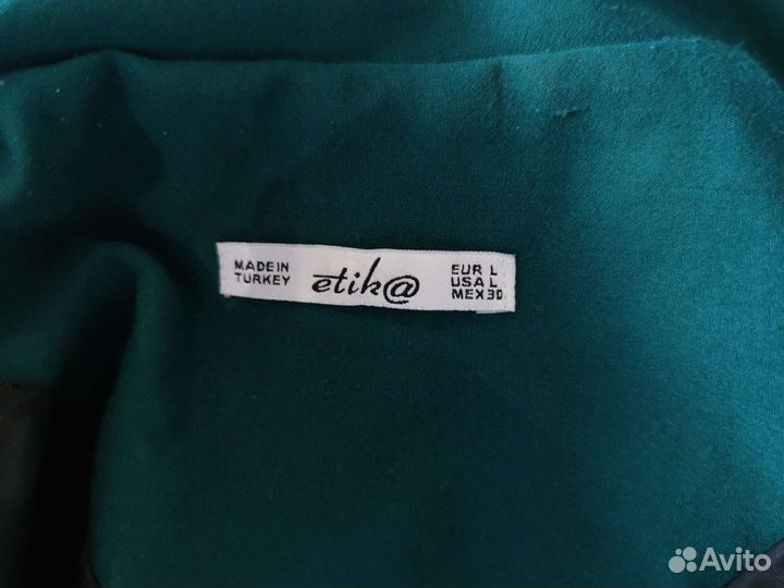 Двубортный костюм