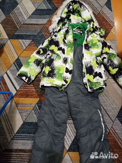 Зимний комбинезон для девочки