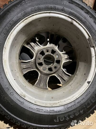 Шины диски и колеса на 15 бу зимние