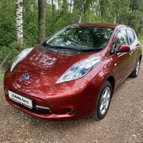 Nissan Leaf AT, 2012, 135 000 км, с пробегом, цена 677 000 руб.