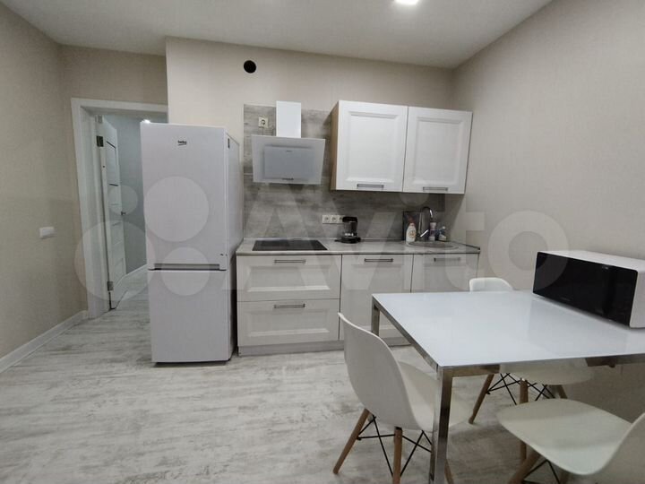 2-к. квартира, 63 м², 2/10 эт.