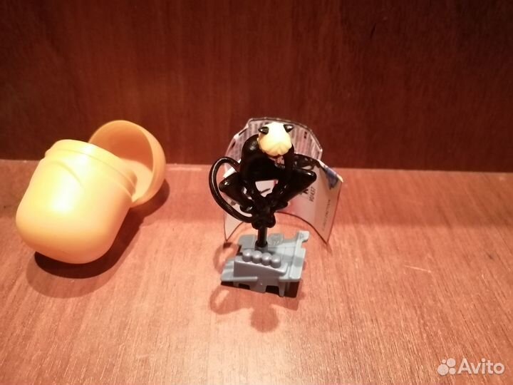 Игрушки из киндера леди баг