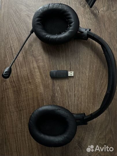 Беспроводные наушники HyperX Cloud Flight