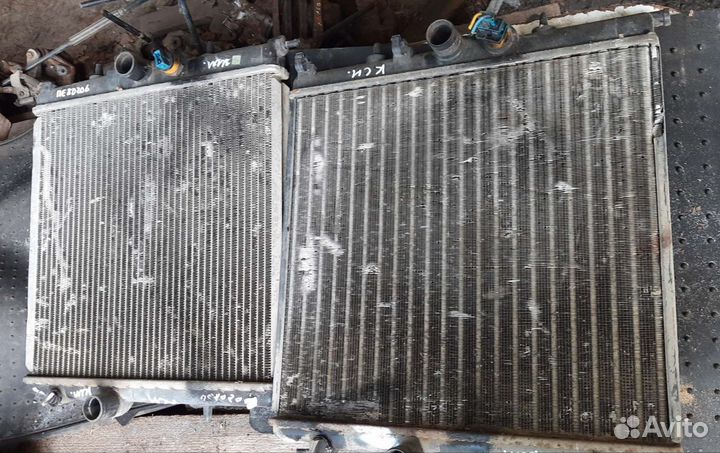 Радиатор двигателя Пежо 206