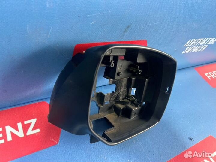 Корпус зеркала правый Subaru Forester SJ 2012-2018