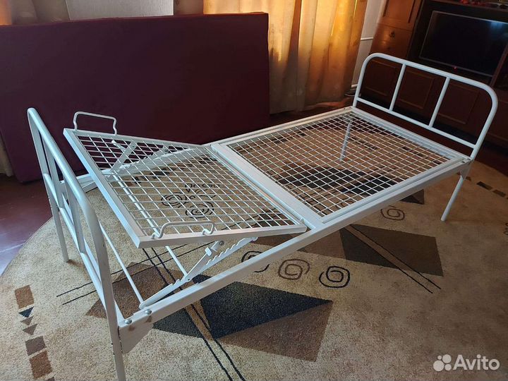 Медицинская кровать