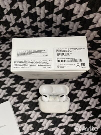 Apple наушники