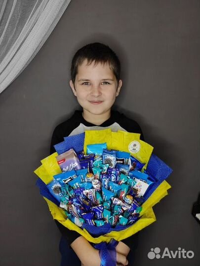 Детский сладкий букет. Букет из конфет
