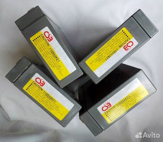 4 штуки.аккумуляторы на 6 вольт (дохлые) от беспе