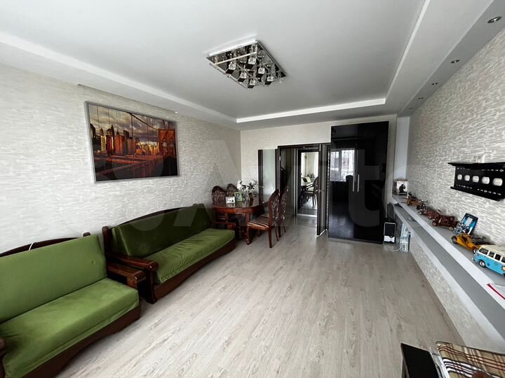 3-к. квартира, 93 м², 12/13 эт.