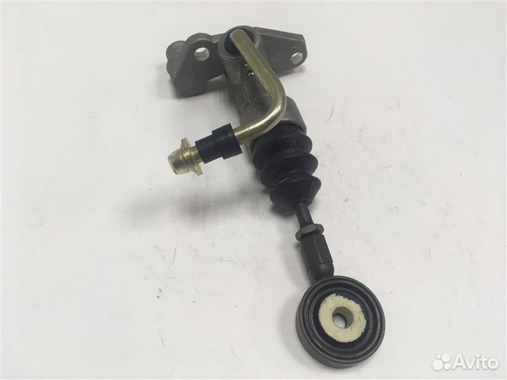 Цилиндр сцепления главный Volkswagen Passat B5