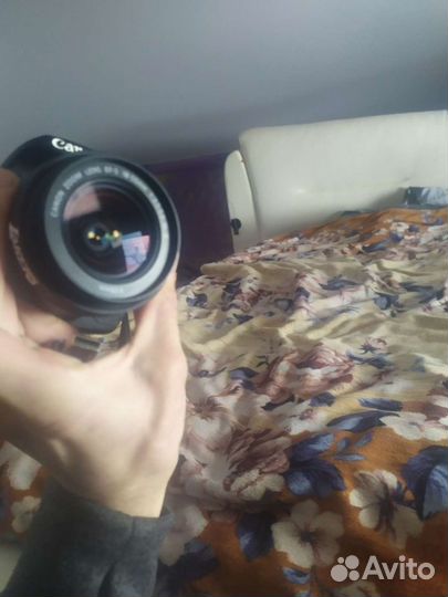 Зеркальный фотоаппарат canon 650 d